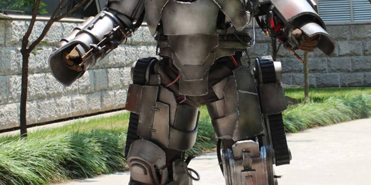 Un hombre chino construye una armadura de Iron Man, se presenta a trabajar en ella