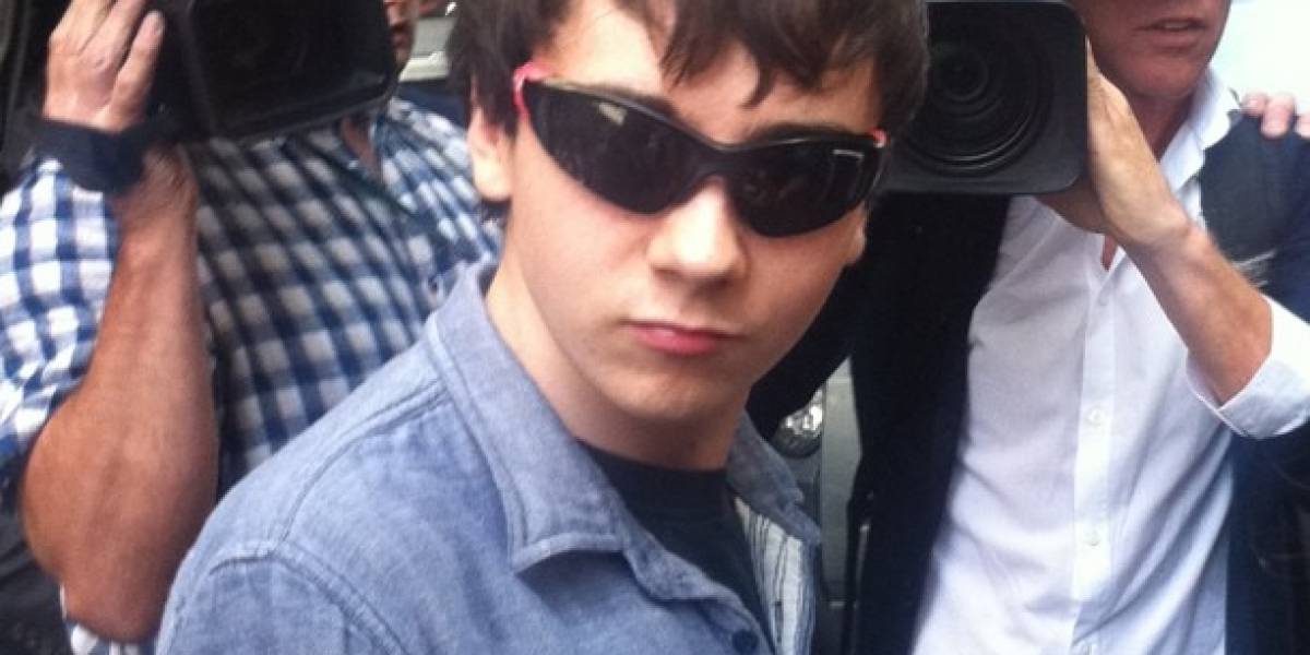 Topiary, el real o falso miembro de LulzSec, fue liberado bajo fianza en Inglaterra