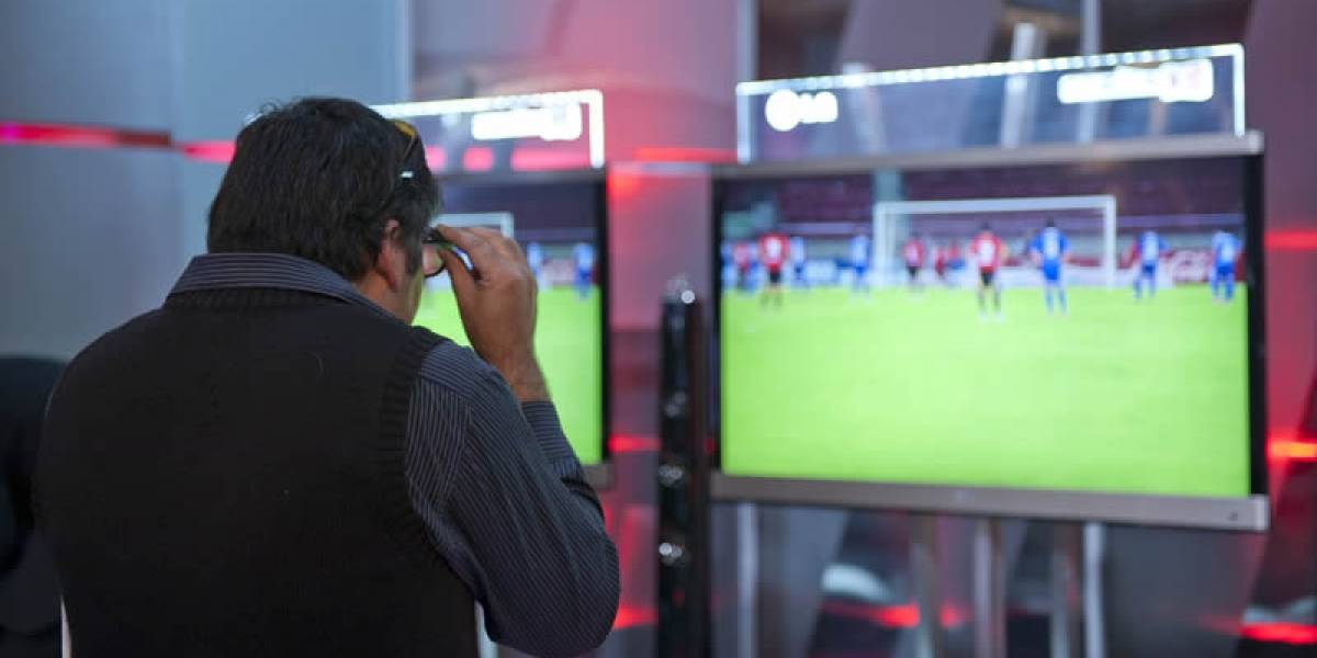 Chile: LG y el CDF acercan el fútbol nacional en 3D para el hincha de sofá y cervezas