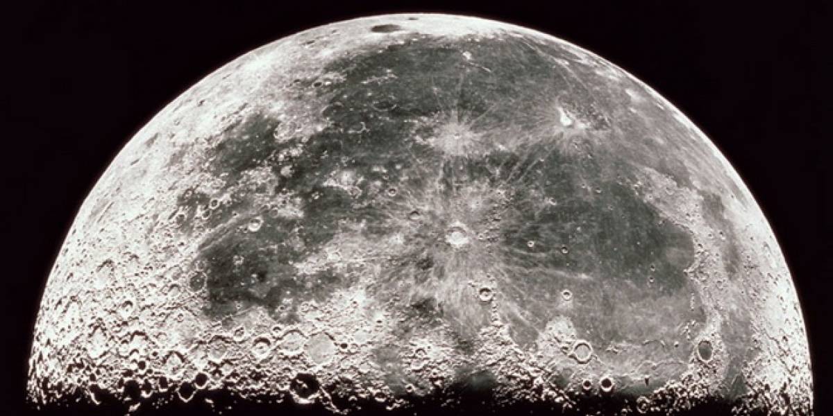 NASA: Podría haber agua congelada en la luna