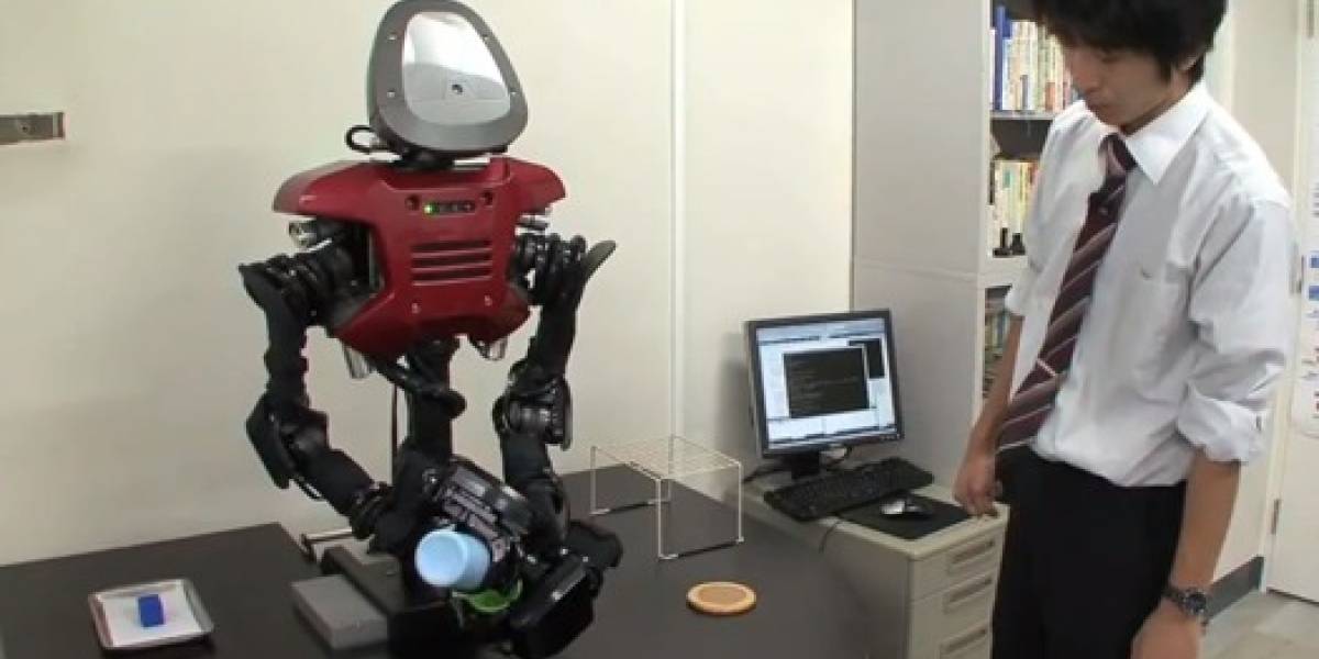 Crean un robot que puede inventar cómo completar una tarea