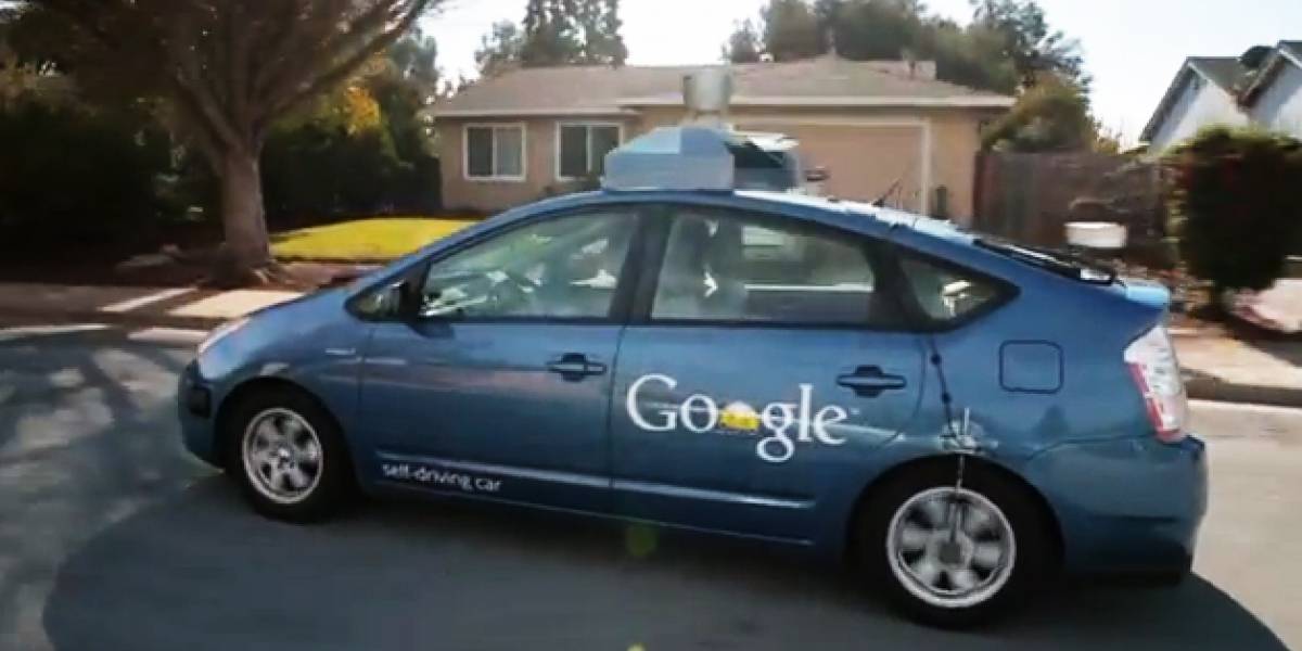 Google busca socios para su auto que se conduce solo