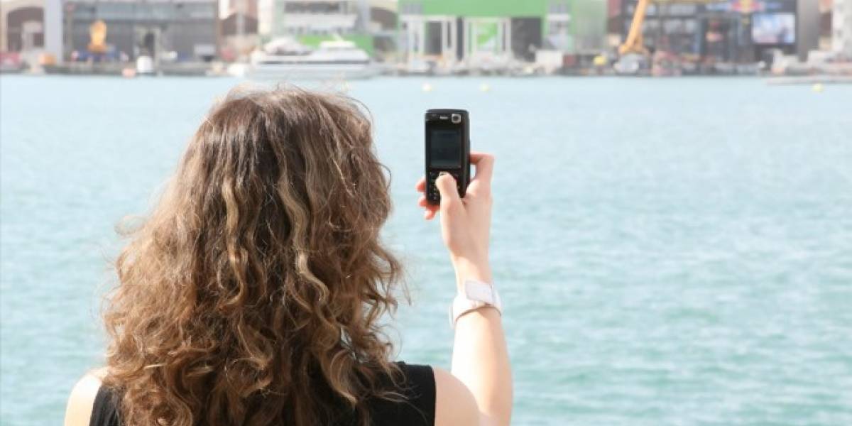 El Internet móvil avanza imparable y los SMS son cada vez menos populares en España