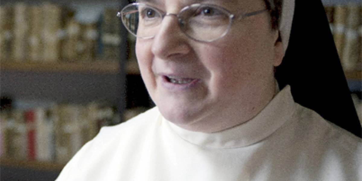 Expulsan a "Sor Internet" del convento por usar el Facebook