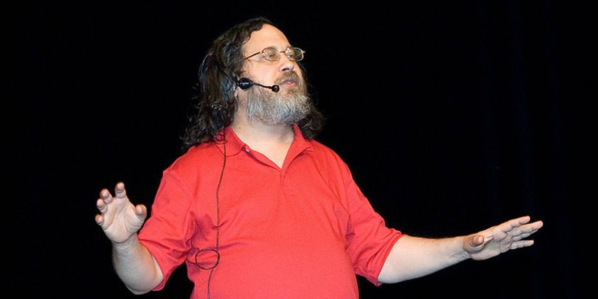 Argentina: Le robaron a Richard Stallman en su conferencia en Buenos Aires