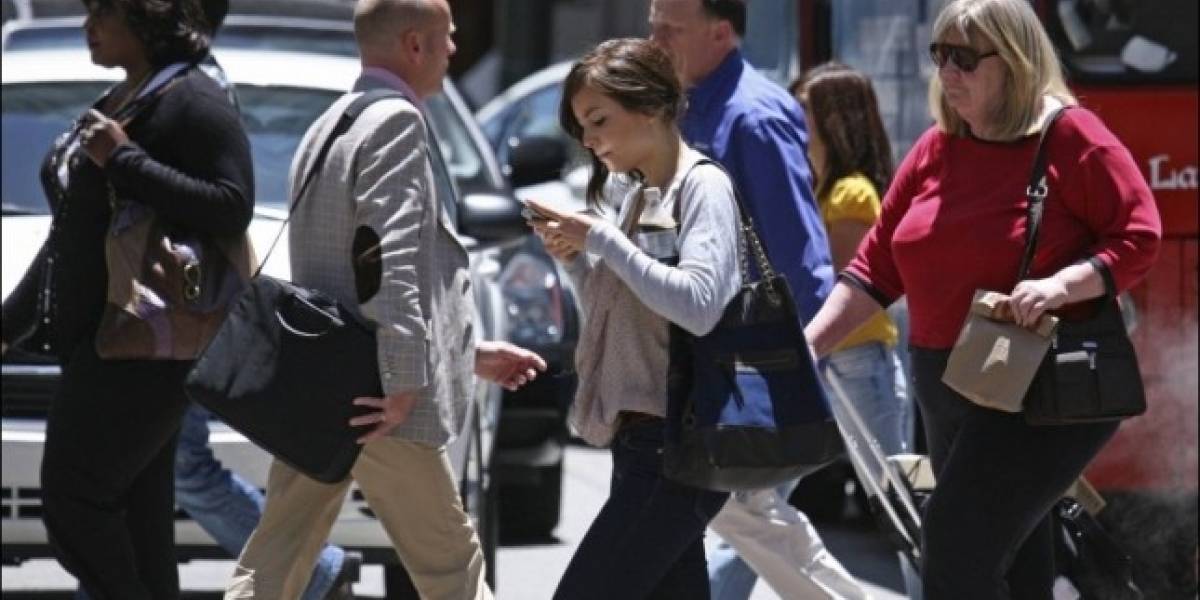 Enviar SMS mientras caminas es contra la ley en Nueva Jersey
