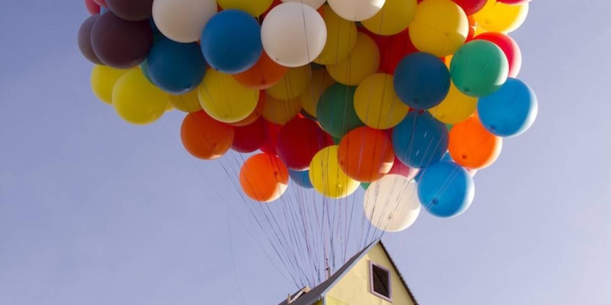 La casa voladora de "Up" ya es una realidad (y vuela en serio)