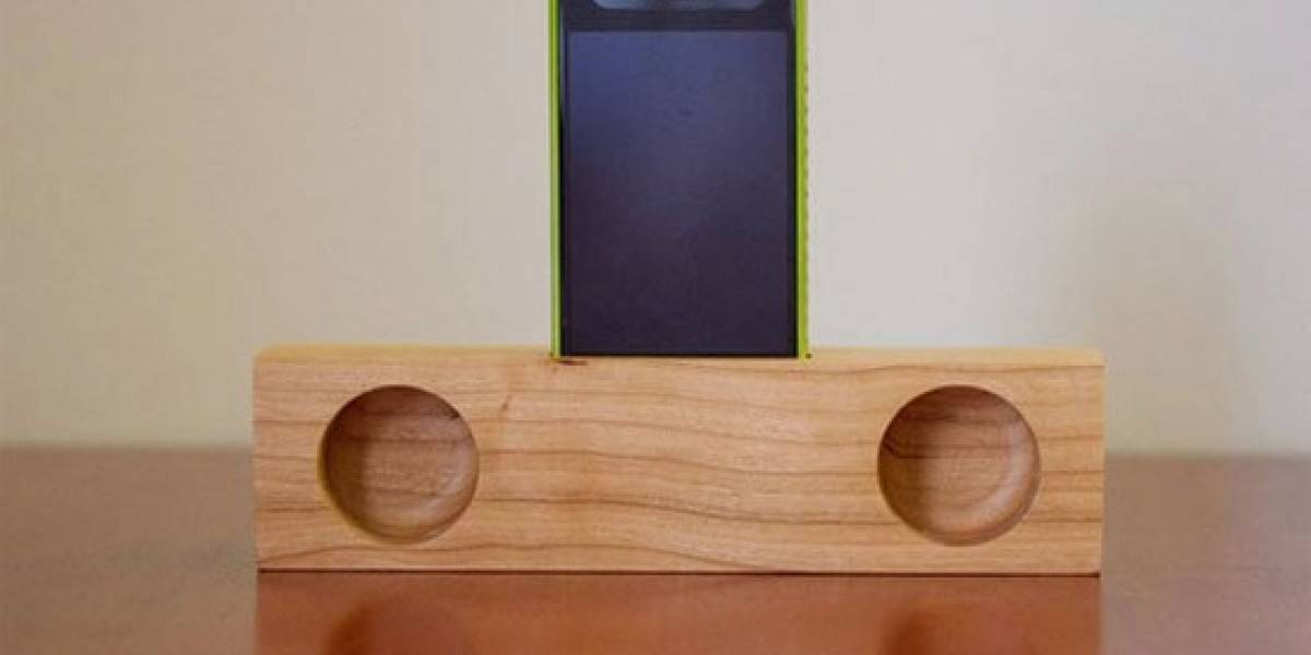 Insistimos con los altavoces de madera para tu iPhone