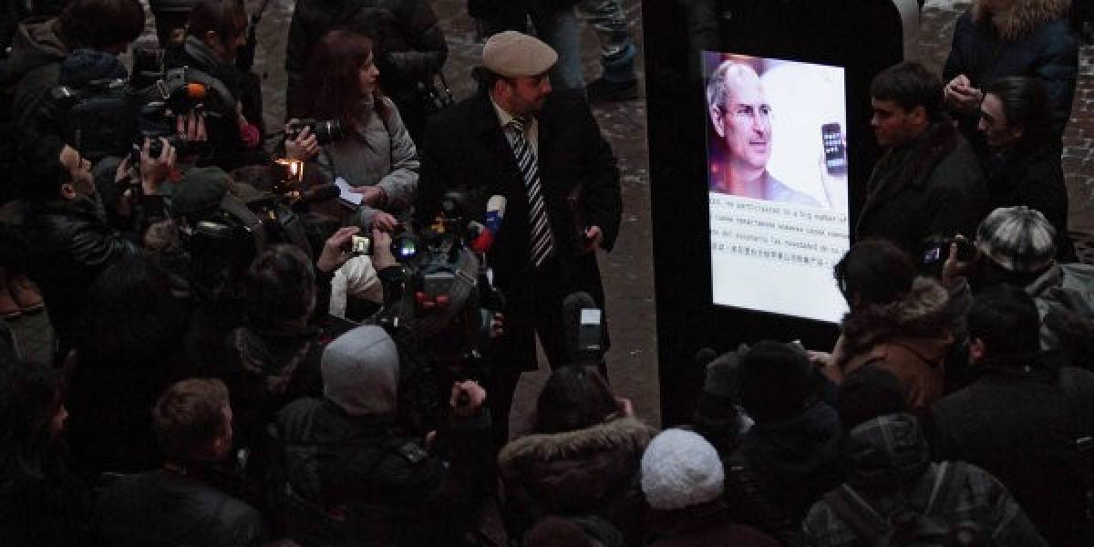 Universidad Rusa devela un memorial para Steve Jobs en San Petersburgo