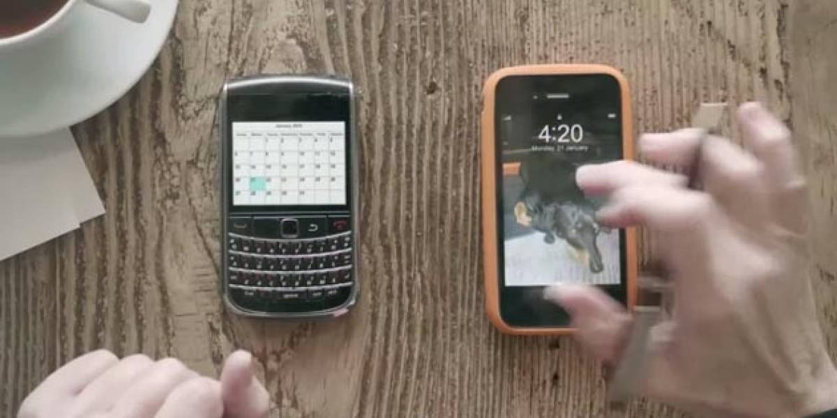 El último comercial de Samsung le pega un codazo a BlackBerry