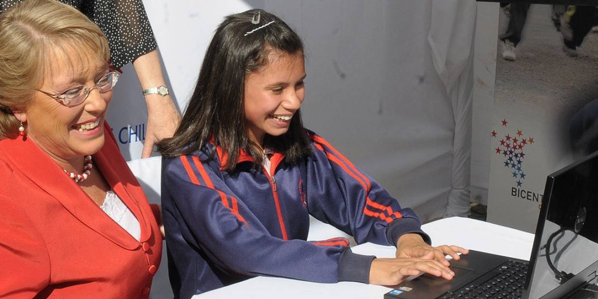 Chile: Gobierno planea entregar 60 mil PC a estudiantes en 2010