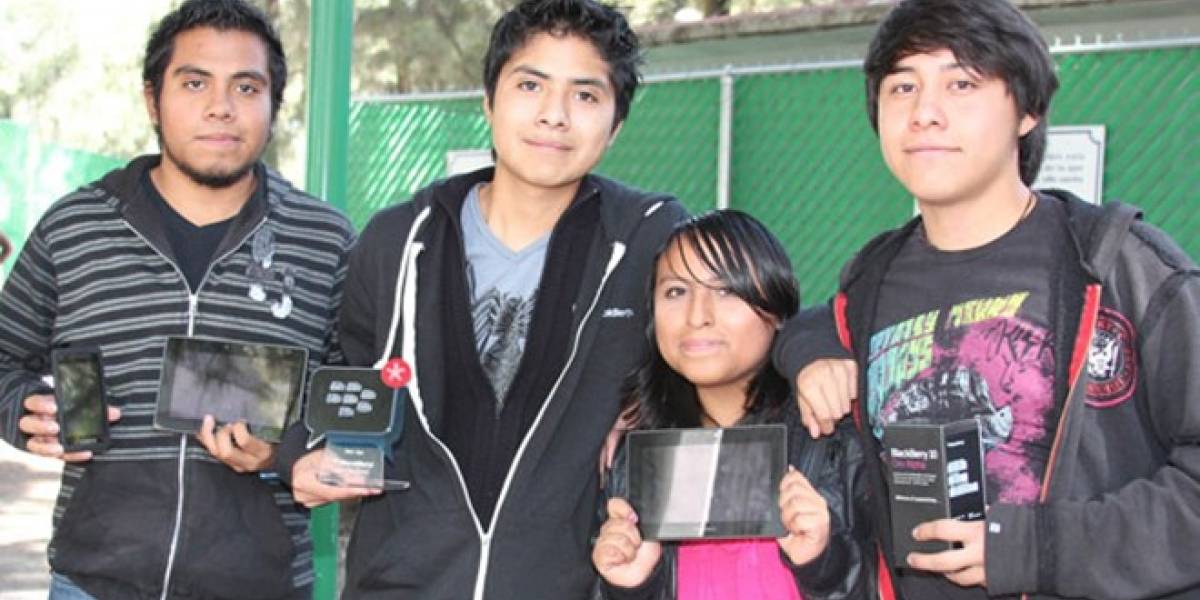 Alumnos de la UNAM ganan dentro de la competencia Reto Blackberry México