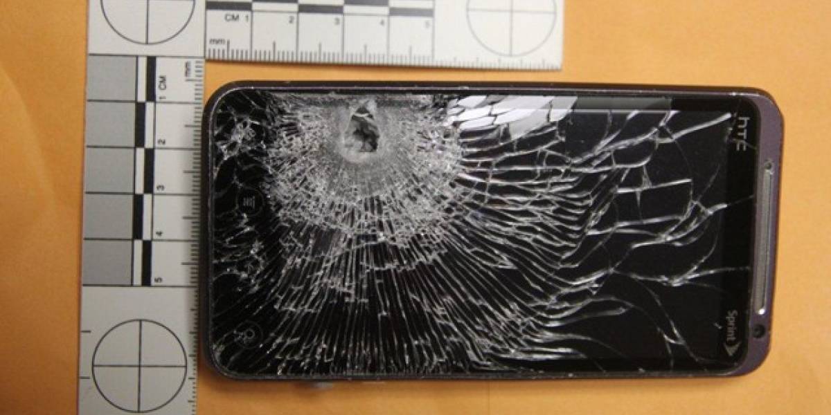 HTC envió un nuevo teléfono a hombre salvado por su EVO 3D