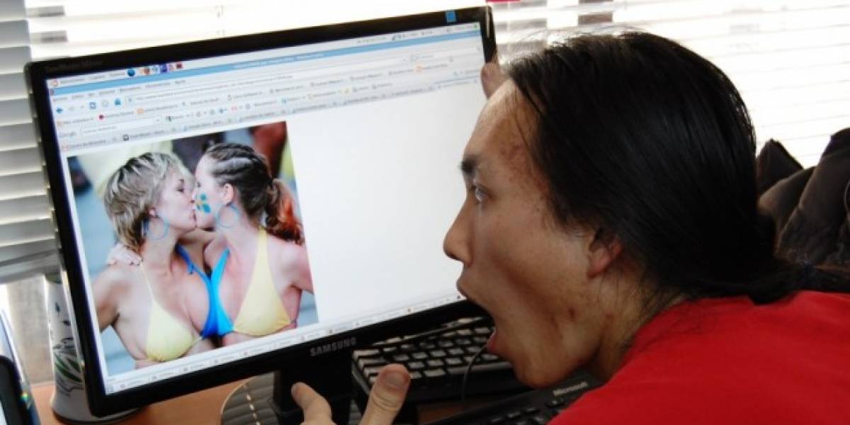 China: Guapas lesbianas del bosque colapsan internet