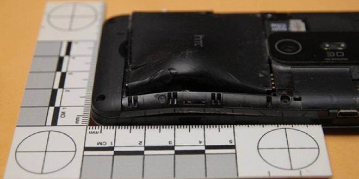 Smartphone 3D detiene una bala y salva a su usuario