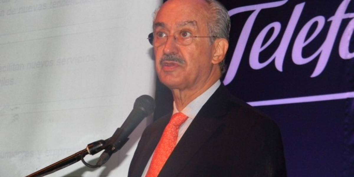 Presidente de Telefónica afirma que los gobiernos de México fueron rehenes de Telmex