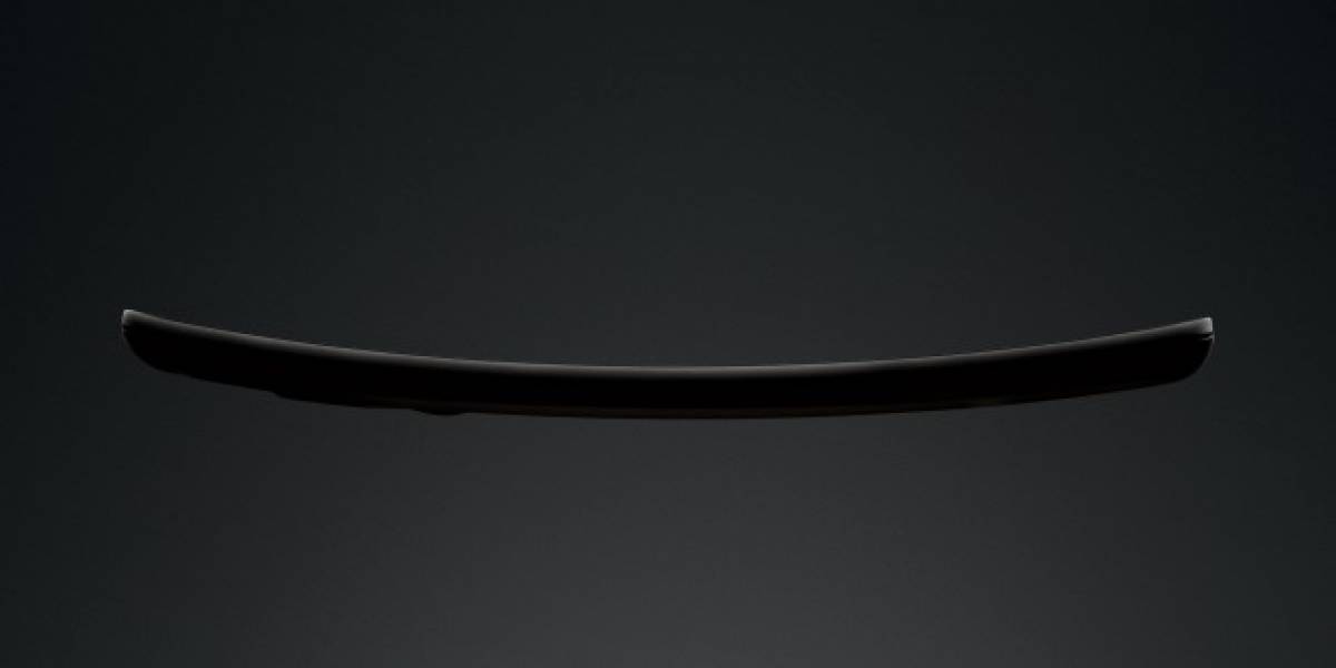 El LG Flex hace gala de su resistencia y su acotada flexibilidad