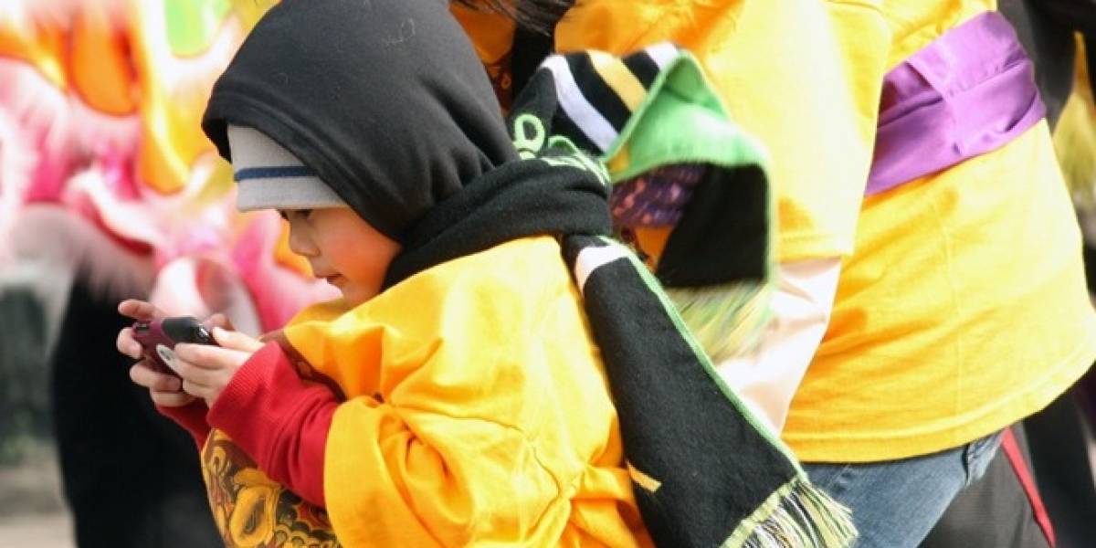 Hallan correlación en niños entre déficit atencional y uso del celular (si tienes plomo en la sangre)