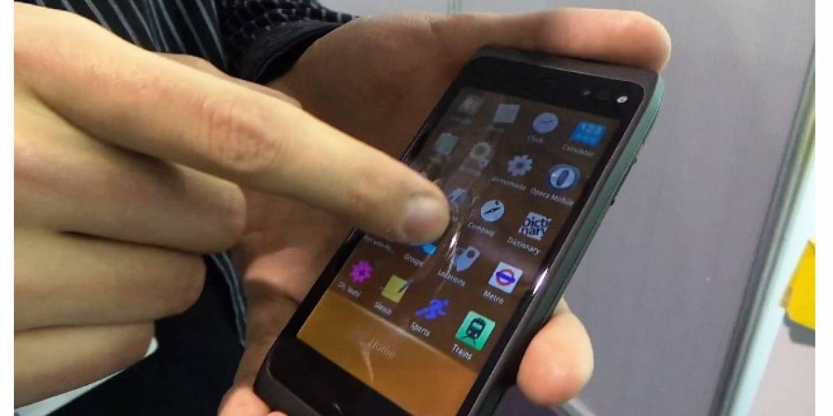 Jolla está listo para el show, y lanzará su primer teléfono durante Mayo