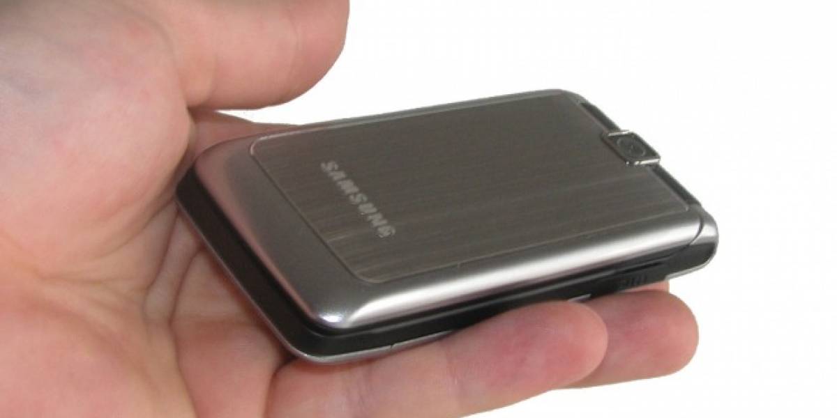 Samsung planea un equipo Android en formato clamshell