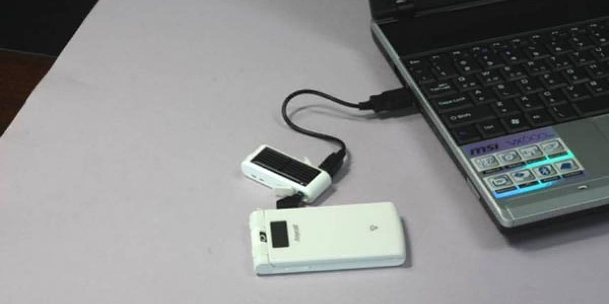 Sun Drive: Memoria USB y cargador de gadgets con panel solar