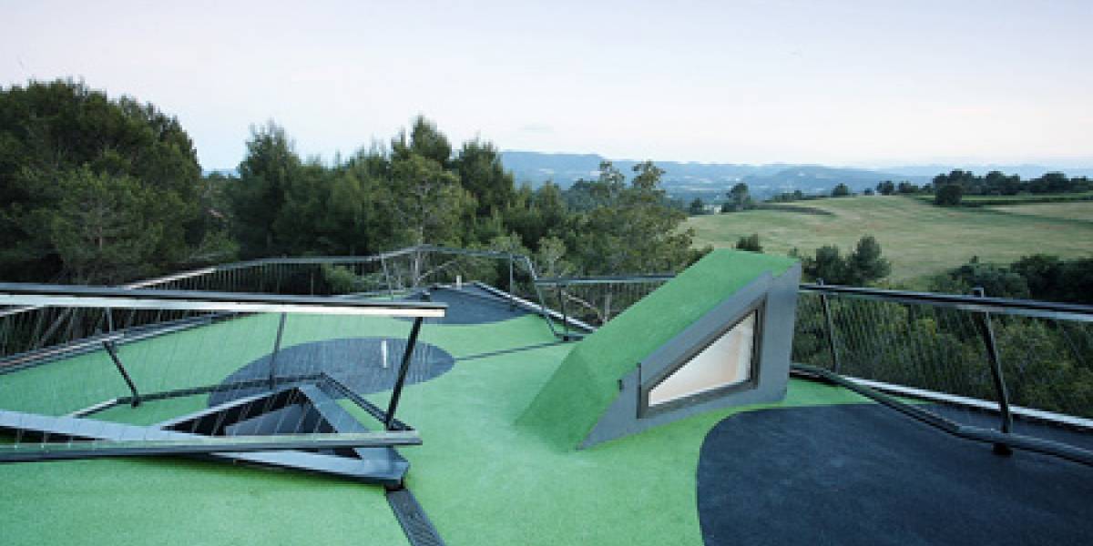 Casa con Mini Golf en el techo