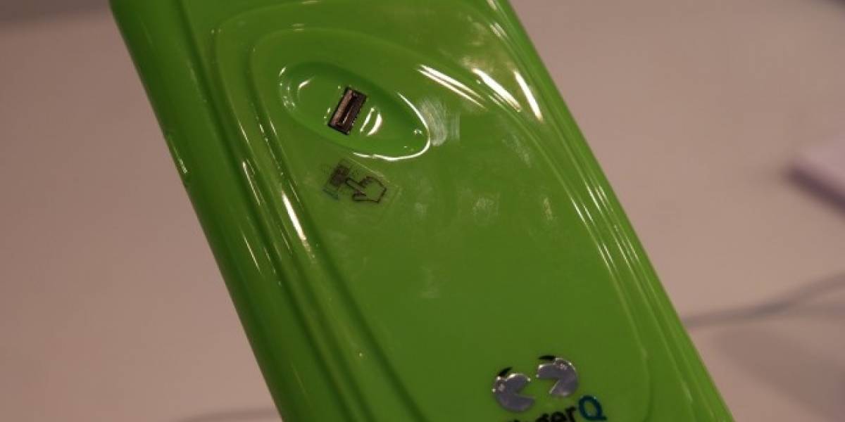 FingerQ, la carcasa para móvil que bloquea tu información sensible #MWC14