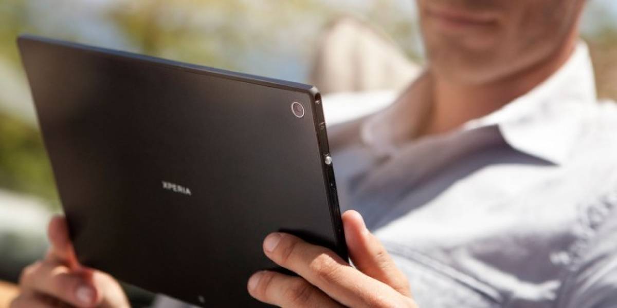 Sony Xperia Tablet Z2, con pantalla Full HD de 10.1 pulgadas y batería de 6000 mAh