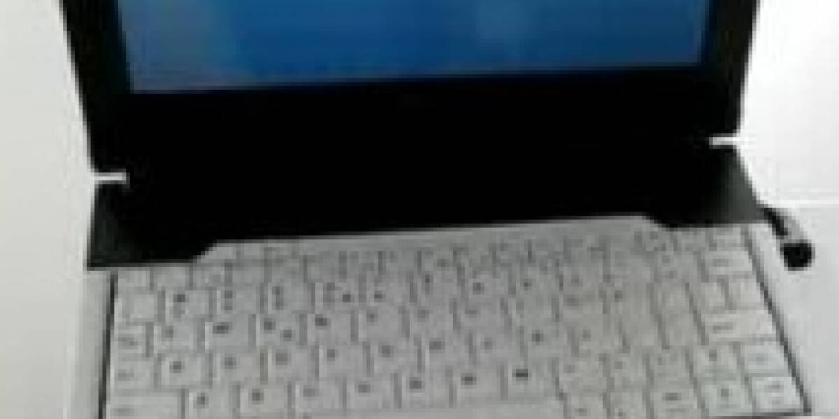 Futurologia: Fujitsu anunciaría el Amilo Mini a fines de este mes