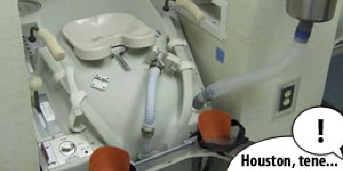 Impresentable: Problemas de WC en la Estación Espacial Internacional