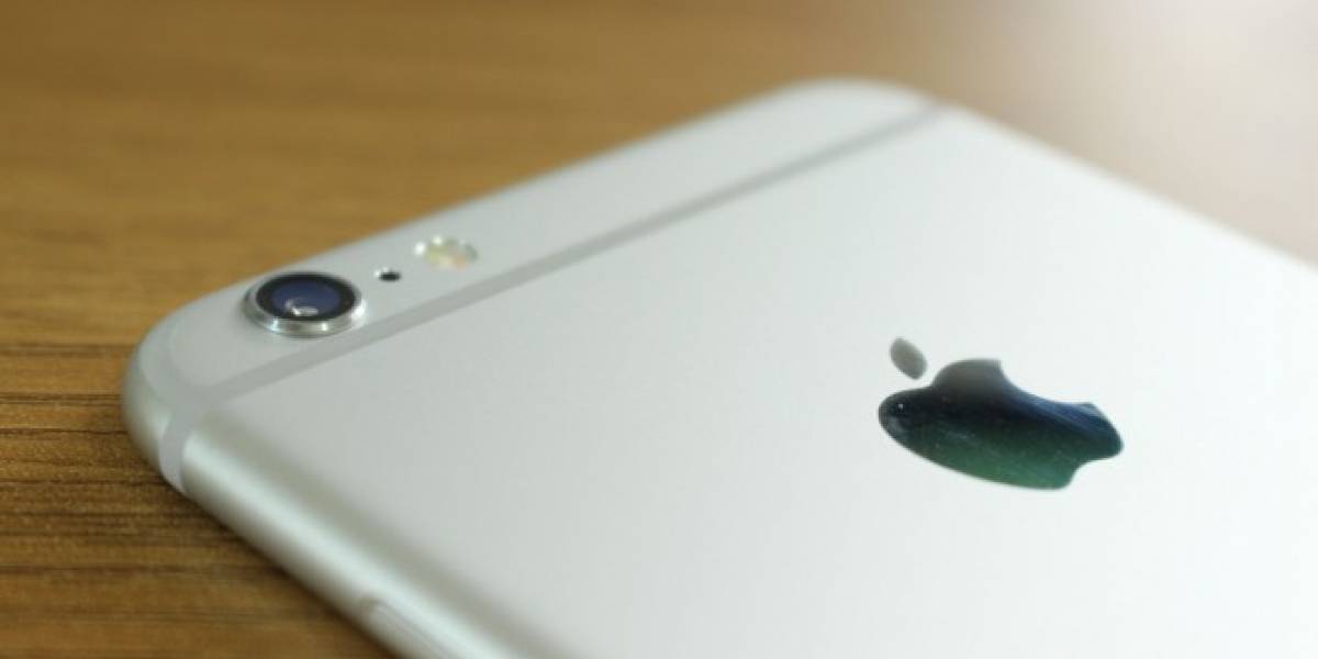Algunos usuarios reportan que el iPhone 6 se decolora y mancha la ropa