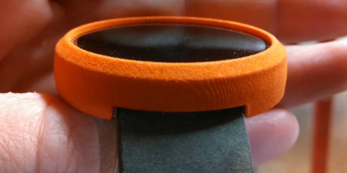 Protectores impresos en 3D para darle color al Moto 360