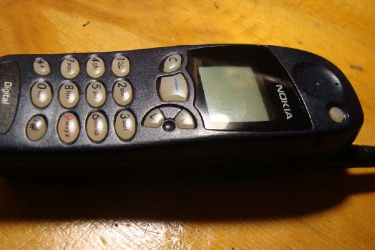 Un móvil antiguo de Nokia salvó la vida de un hombre