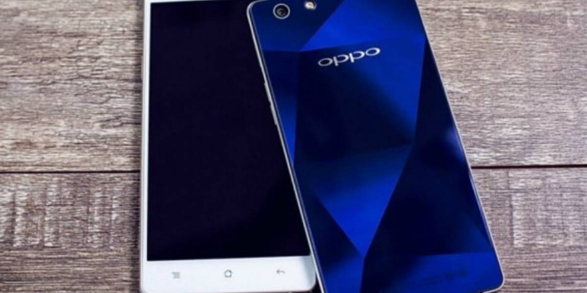 Oppo R1C es un smartphone de gama media con cubierta de zafiro