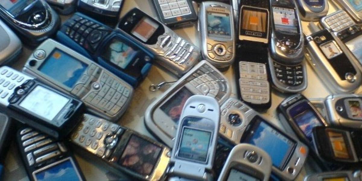 Contraloría congela el decreto tarifario para la telefonía móvil