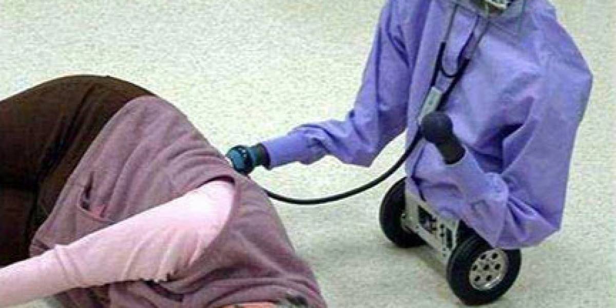Robot enfermero: Te toma los signos vitales y llama al 911