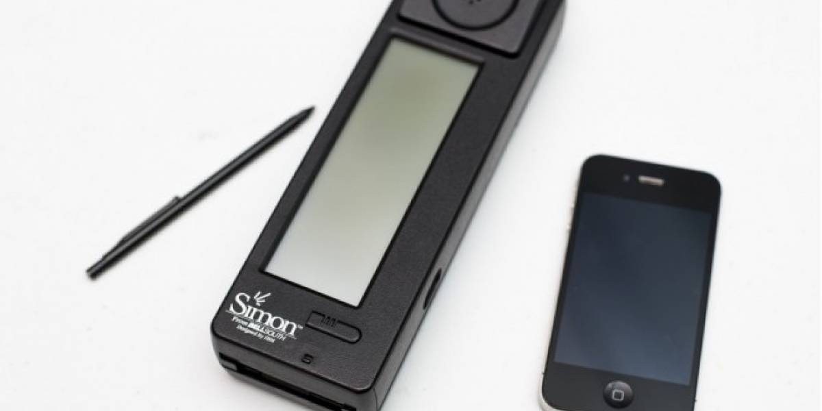 Museo de Ciencias de Londres celebra los 20 años del primer smartphone de la historia