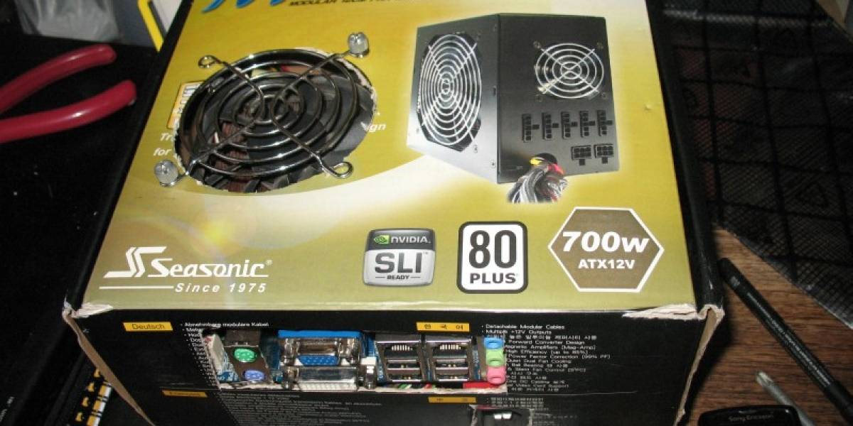 Cebit 2011: Asus envuelve motherboard en gabinete de cartón