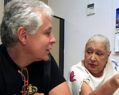 Dora Cadavid y su hijo Moises