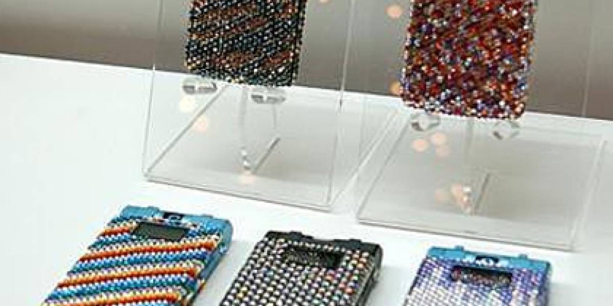 Jóvenes son los principales compradores de accesorios para móviles en España