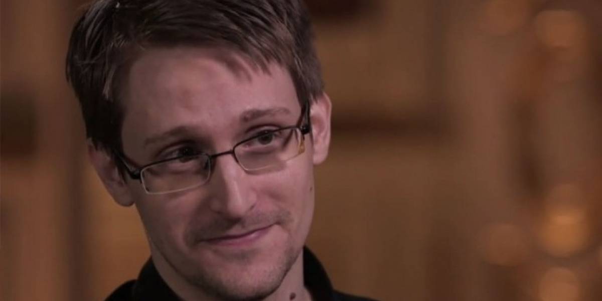 Edward Snowden advierte: Facebook, Instagram y Youtube espían a sus usuarios