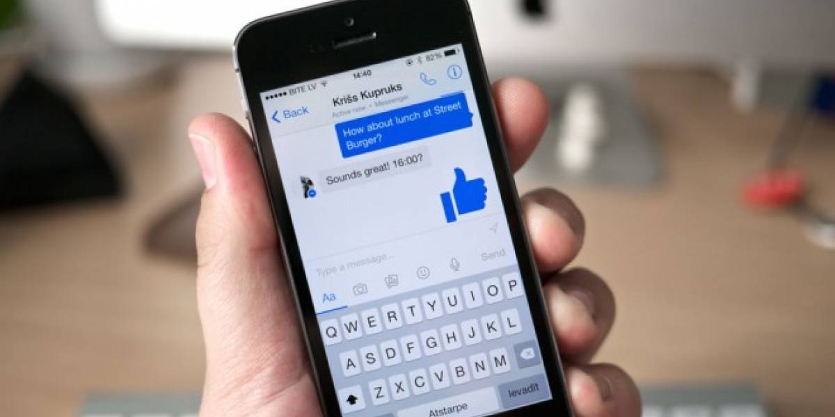 Facebook eliminará la opción de chatear en la versión web para móviles