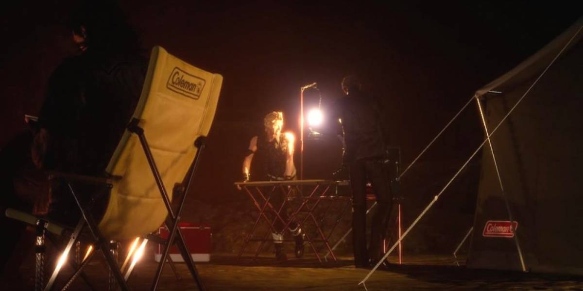 Imágenes de FF XV muestran colocación de productos Coleman
