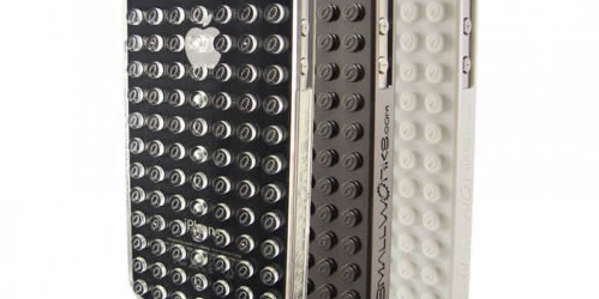 Vuelve a tus orígenes con una carcasa de Lego para tu iPhone 4