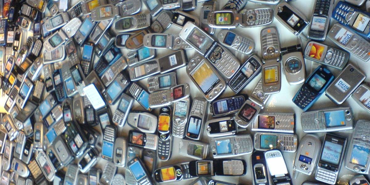 Ejecutivo dice que subsidios a teléfonos arruinan la industria: ¿De quién es la culpa?