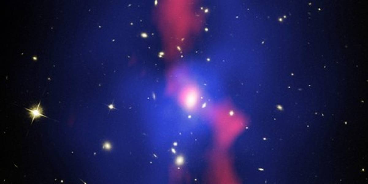 El agujero negro más denso de la galaxia