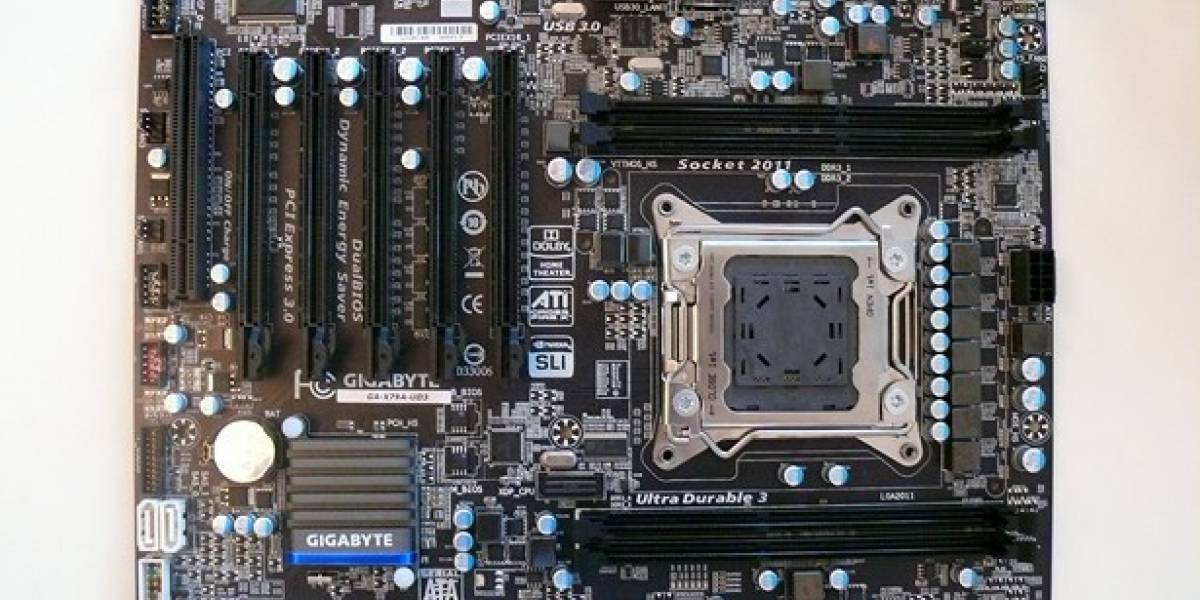 CTX2011: GIGABYTE GA-X79A-UD3 con Socket LGA2011