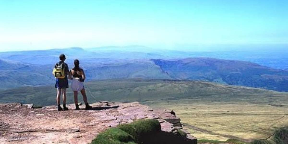 Rescatan a pareja británica extraviada en parque nacional de Gales gracias a una aplicación móvil