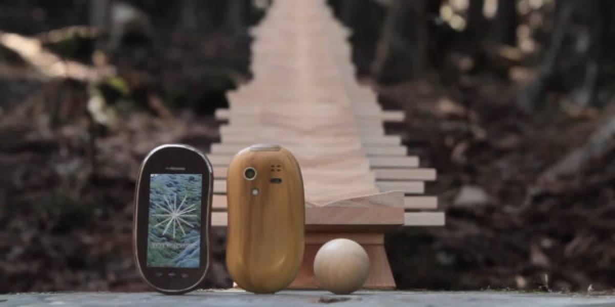 Vean el comercial "natural" para el Sharp Touch Wood