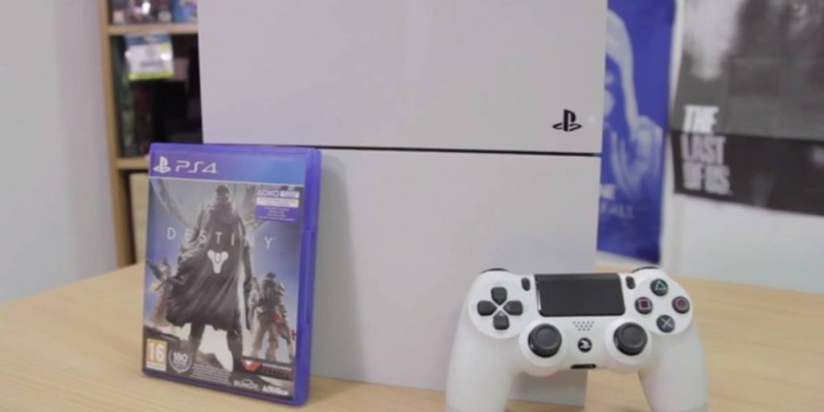 Mira el unboxing del PlayStation 4 Glacier White con Destiny